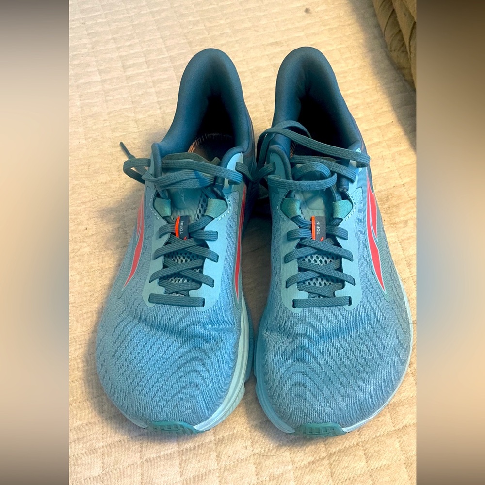 Women’s Altra Torin 6 running shoe !